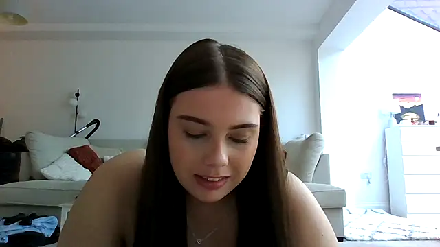 Krystal Tx online show from April 2026 06:05:02 PM