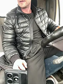 Snapshot of AlexGWoW chatting on March 2025 06:29:01 AM AlexGWoW online show from March 2025 06:29:01 AM