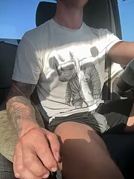 Snapshot of AlexGWoW chatting on September 2025 09:23:02 AM AlexGWoW online show from September 2025 09:23:02 AM