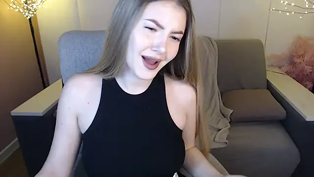 Snapshot of Ritaneer chatting on March 2025 09:01:02 AM Ritaneer online show from March 2025 09:01:02 AM