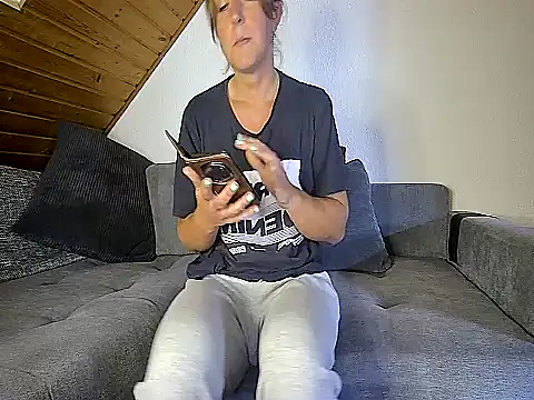 stunning Rosi online show from September 2025 10:15:02 AM