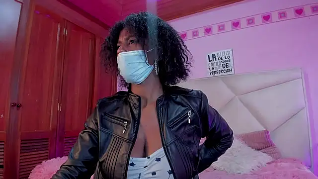 CoccoBele69 online show from March 2025 07:27:02 PM