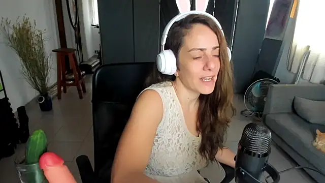 Snapshot of jessiburningheels chatting on March 2025 01:31:02 PM jessiburningheels online show from March 2025 01:31:02 PM