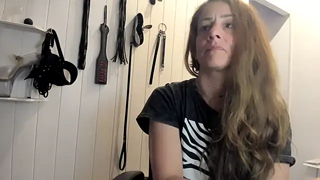 Snapshot of jessiburningheels chatting on September 2025 09:33:01 AM jessiburningheels online show from September 2025 09:33:01 AM