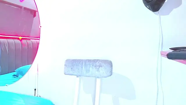 Snapshot of minimi_naty chatting on February 2025 07:18:02 PM minimi naty online show from February 2025 07:18:02 PM