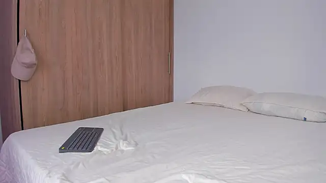 serge 7 online show from October 2025 06:41:02 PM