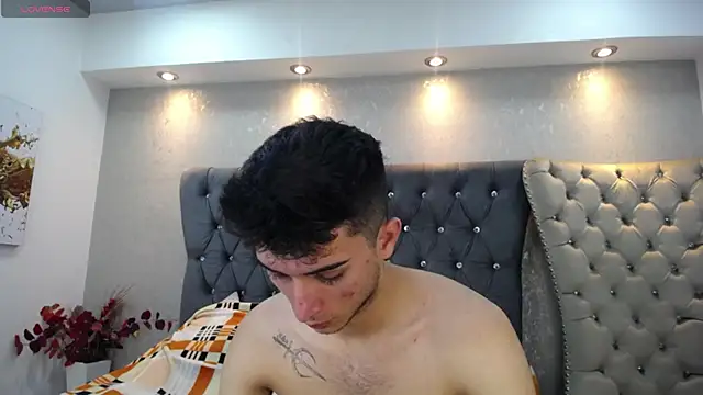 MrWilliseo online show from January 2025 07:43:01 PM