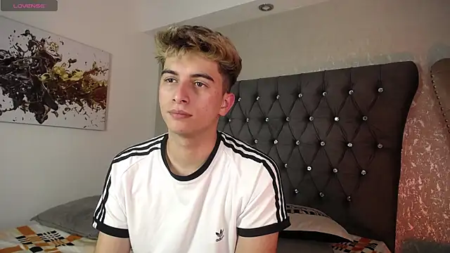 MrWilliseo online show from September 2025 08:25:02 AM