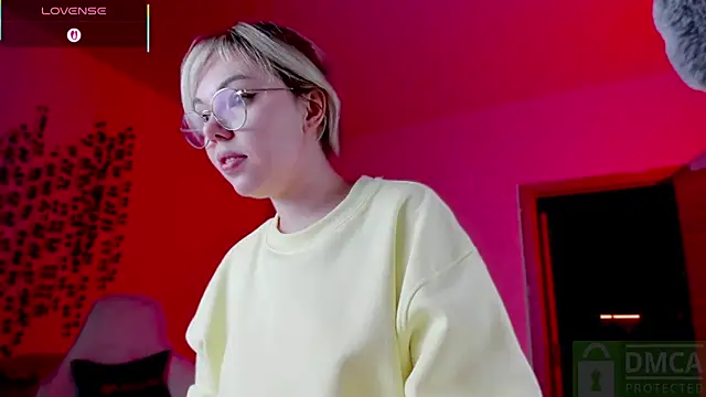 whoa-hoa-hoa-hoa-hoa online show from October 2025 06:06:02 PM