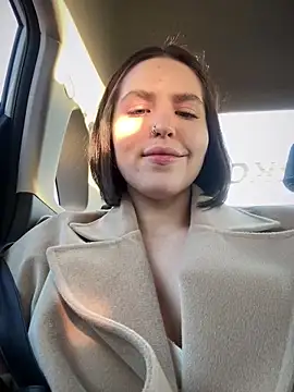 meow girl online show from December 2024 11:13:01 AM