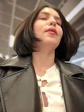 meow girl online show from December 2024 12:52:02 PM