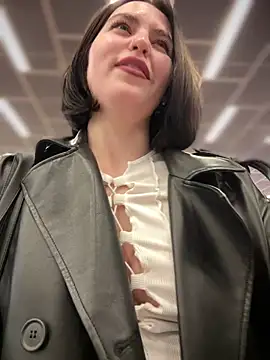 meow girl online show from December 2024 10:16:01 AM