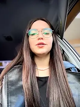 meow girl online show from April 2026 12:21:01 PM