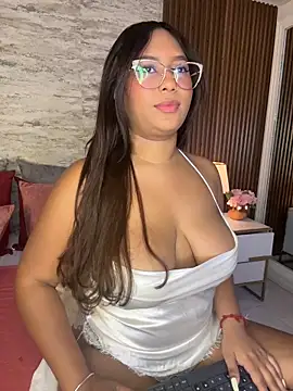 MadisonHunter2024 online show from February 2026 07:53:01 PM