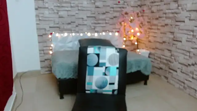 Snapshot of Vanse_lust chatting on January 2025 02:25:01 AM Vanse lust online show from January 2025 02:25:01 AM