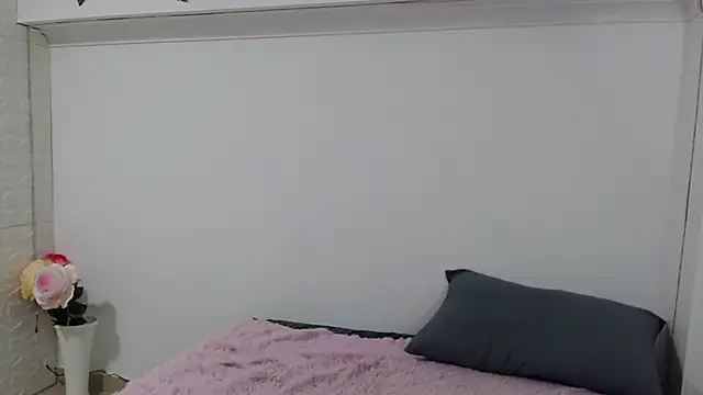 Snapshot of Vanse_lust chatting on January 2025 09:53:02 PM Vanse lust online show from January 2025 09:53:02 PM