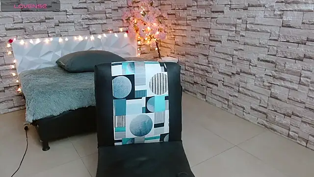 Snapshot of Vanse_lust chatting on March 2025 01:34:02 AM Vanse lust online show from March 2025 01:34:02 AM