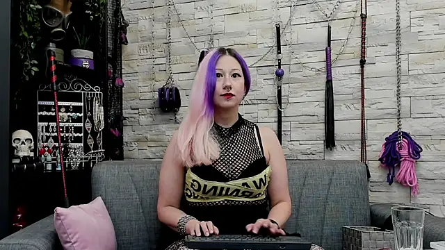 CruelMistress online show from November 2025 04:11:01 AM