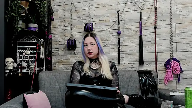 CruelMistress online show from January 2026 01:32:01 AM