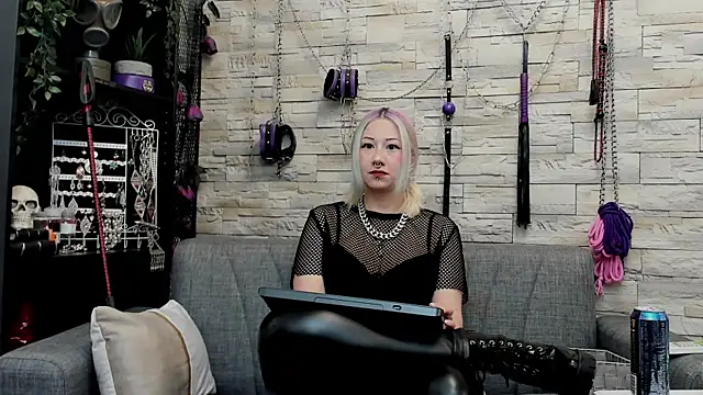 Snapshot of CruelMistress chatting on May 2026 12:49:02 AM CruelMistress online show from May 2026 12:49:02 AM
