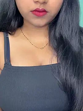 Snapshot of Ishaani_0 chatting on May 2026 06:27:02 PM Ishaani 0 online show from May 2026 06:27:02 PM
