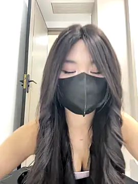 Snapshot of xyebobs chatting on December 2025 01:40:01 PM xyebobs online show from December 2025 01:40:01 PM