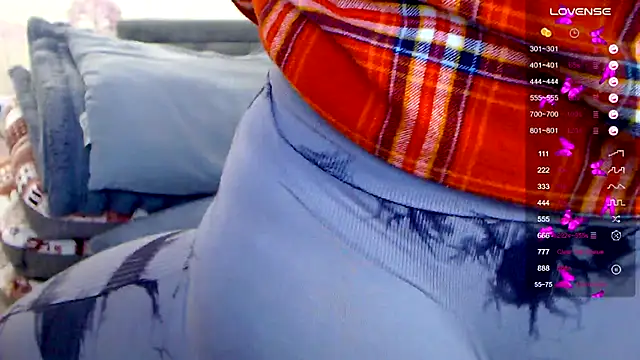Snapshot of _Sexy-Mia_ chatting on February 2025 04:07:01 PM Sexy-Mia online show from February 2025 04:07:01 PM