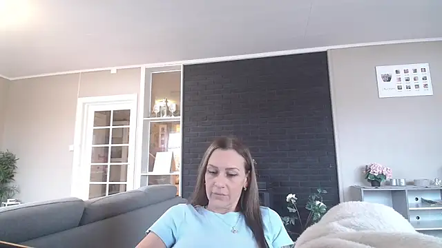 Snapshot of Xena_UK chatting on December 2024 10:19:02 AM Xena UK online show from December 2024 10:19:02 AM