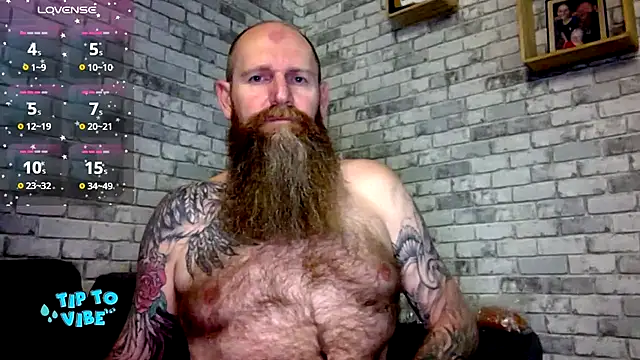 Snapshot of Ice_mannHH chatting on December 2024 10:02:02 PM Ice mannHH online show from December 2024 10:02:02 PM