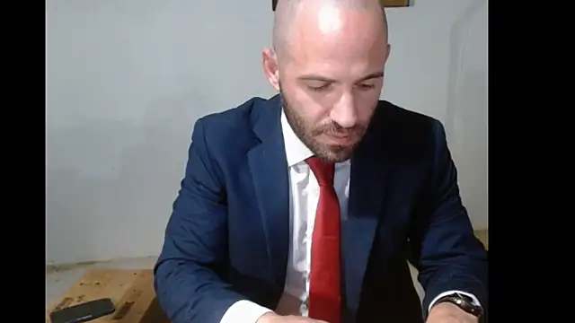 Snapshot of TheNakedPreacher chatting on December 2024 09:14:02 AM TheNakedPreacher online show from December 2024 09:14:02 AM