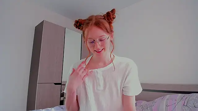 Fire Luna online show from February 2025 09:58:01 AM