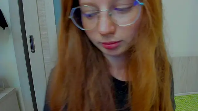 Fire Luna online show from September 2025 04:12:02 AM