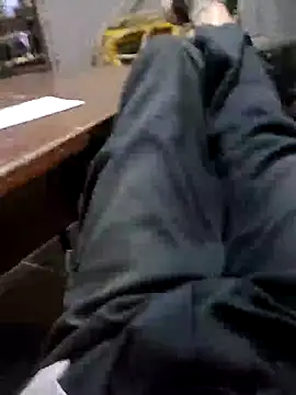 Snapshot of Juliano69xv chatting on November 2025 10:26:01 PM Juliano69xv online show from November 2025 10:26:01 PM