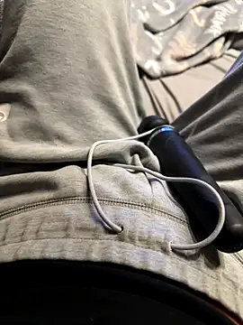 Snapshot of Ana-05 chatting on September 2025 05:51:02 PM Ana-05 online show from September 2025 05:51:02 PM