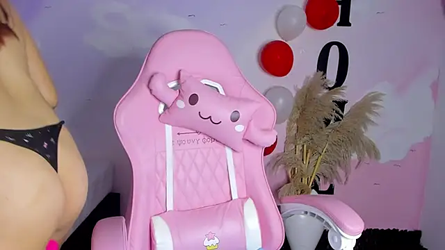 Snapshot of carolayrosse chatting on February 2025 10:12:01 AM carolayrosse online show from February 2025 10:12:01 AM