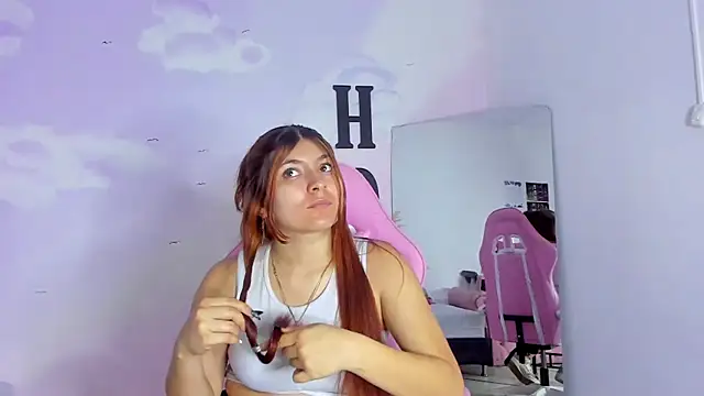 Snapshot of carolayrosse chatting on March 2025 02:16:01 AM carolayrosse online show from March 2025 02:16:01 AM