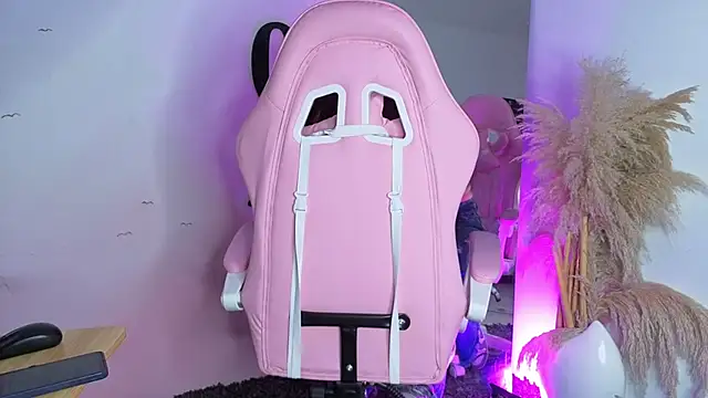 Snapshot of carolayrosse chatting on September 2025 03:28:02 AM carolayrosse online show from September 2025 03:28:02 AM