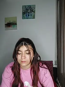 Snapshot of carolayrosse chatting on November 2025 05:07:01 AM carolayrosse online show from November 2025 05:07:01 AM