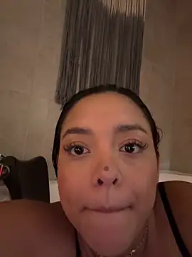 kenndall 21 online show from February 2025 05:10:01 AM