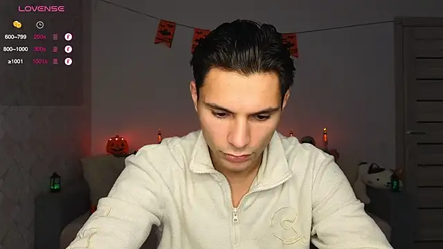 denlover1 online show from October 2025 05:29:02 AM