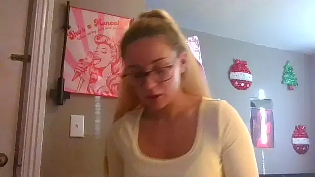 Snapshot of lexybabyxo chatting on December 2025 01:27:02 PM lexybabyxo online show from December 2025 01:27:02 PM