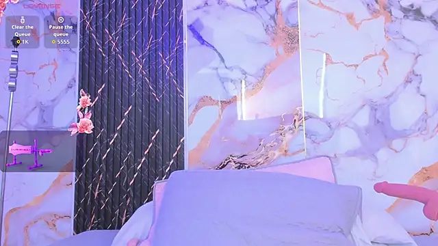 Alyson-a online show from November 2025 12:16:01 PM