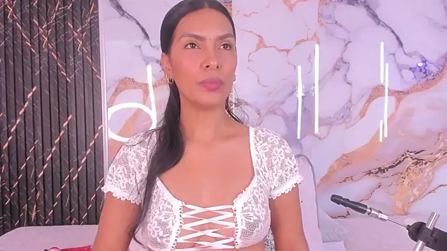 Alyson-a online show from March 2026 01:58:01 PM