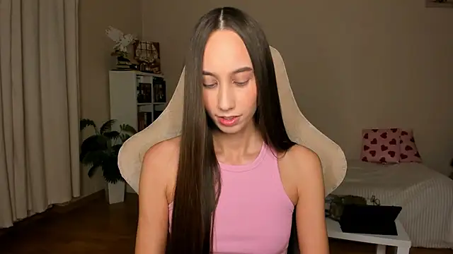 your emily  online show from October 2025 07:23:01 PM