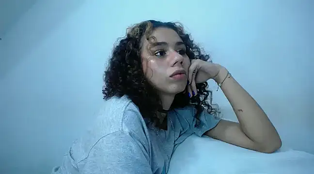 diamonmeli online show from January 2025 08:55:01 PM