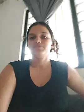 Snapshot of girl_milk1 chatting on February 2025 03:52:01 PM girl milk1 online show from February 2025 03:52:01 PM