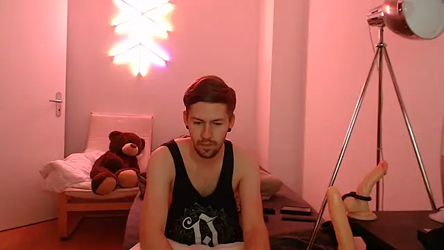 Snapshot of jonny-bisexual chatting on December 2024 12:18:01 AM jonny-bisexual online show from December 2024 12:18:01 AM