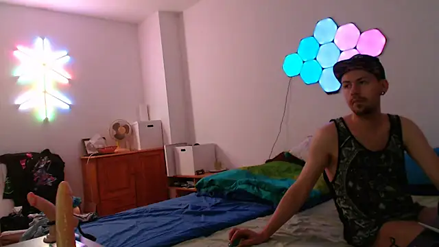 Snapshot of jonny-bisexual chatting on January 2025 09:36:02 PM jonny-bisexual online show from January 2025 09:36:02 PM