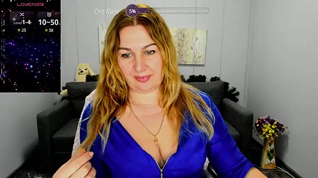 Snapshot of Lili_Crossi chatting on December 2024 09:33:02 AM Lili Crossi online show from December 2024 09:33:02 AM