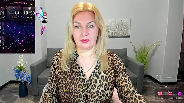 Snapshot of Lili_Crossi chatting on November 2025 06:45:01 AM Lili Crossi online show from November 2025 06:45:01 AM